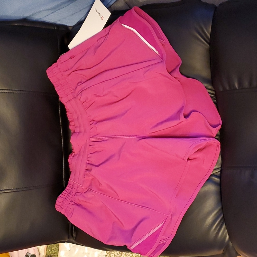 Lululemon Hotty Hot Short